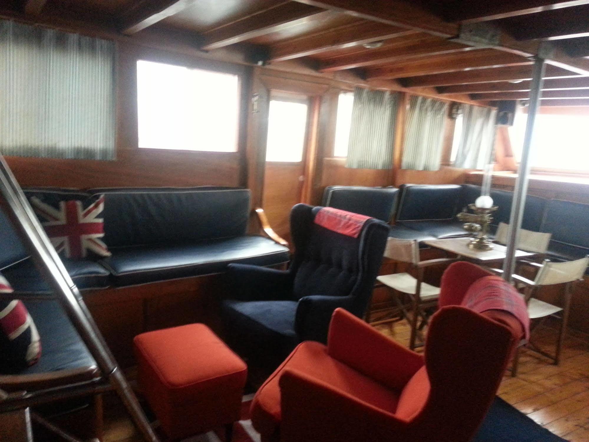 Venezia Boat & Breakfast Caicco Freedom Hotel ภายนอก รูปภาพ