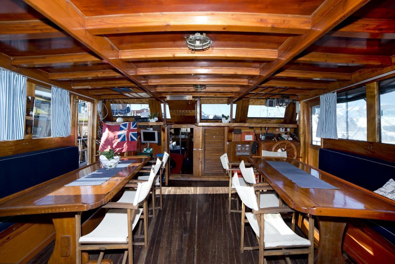 Venezia Boat & Breakfast Caicco Freedom Hotel ภายนอก รูปภาพ